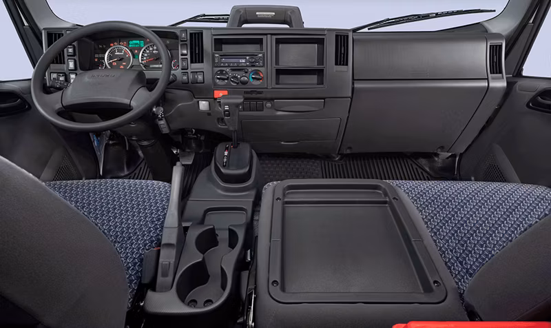 2026 Isuzu NPR-XD Crew Cab (N-Series Diesel) - Image 5