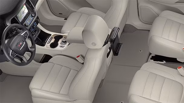 2025 GMC Acadia Denali - Image 85