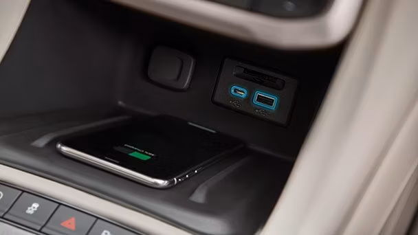 2025 GMC Acadia Denali - Image 87