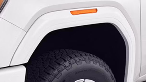 2025 GMC Sierra 3500 Denali (4WD Crew Cab Standard Box)6.6 L V8 Gasoline - Image 6