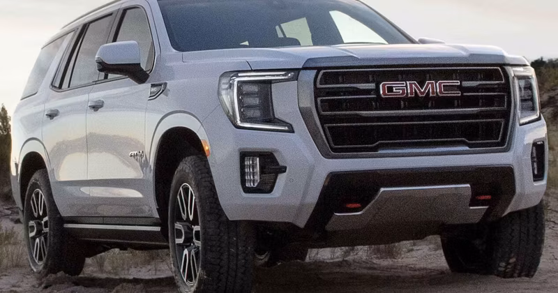 2025 GMC YUKON AT4 - Image 18