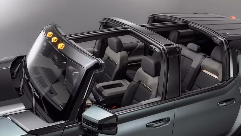 2025 GMC HUMMER EV3X (SUV) - Image 6