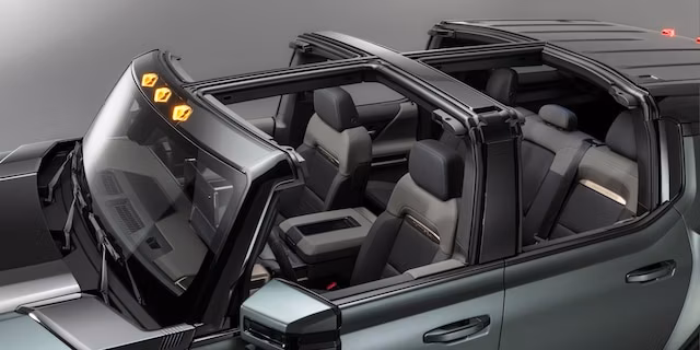 2025 GMC Hummer EV 2X (SUV) 2025 - Image 10