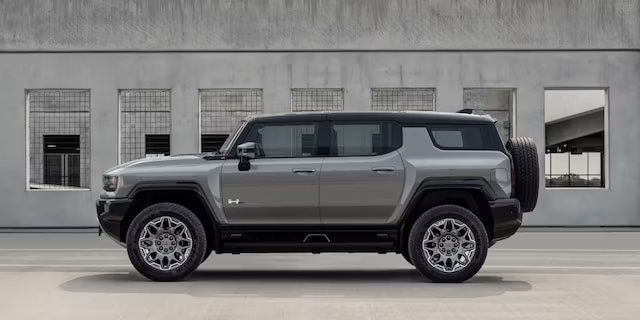 2025 GMC Hummer EV 2X (SUV) 2025 - Image 26