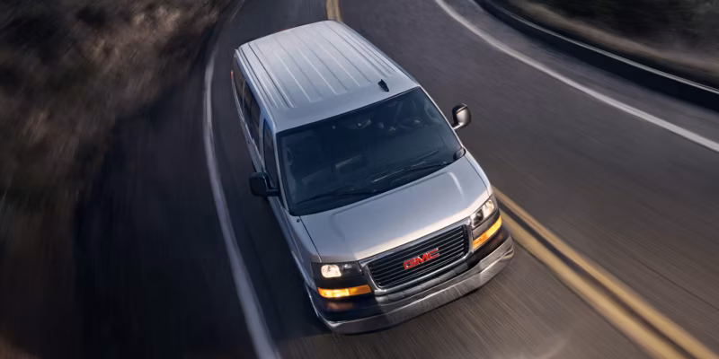 2025 GMC Savana 3500 Passenger Van (2024) - Image 23