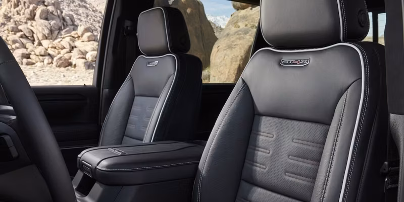 2025 GMC Sierra 2500 HD AT4X (2024) - Image 3