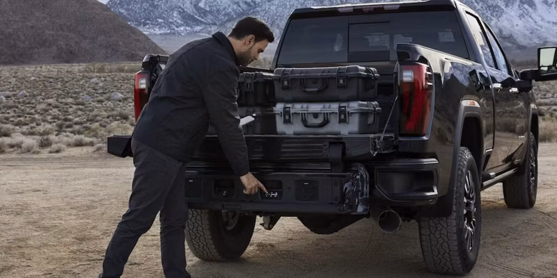 2025 GMC Sierra 3500 HD Denali Ultimate (2024) - Image 16