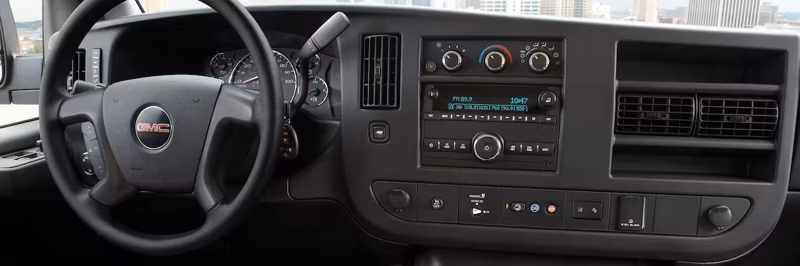 2026 GMC Savana Passenger 3500 Extended Wheelbase LT RWD - Image 40