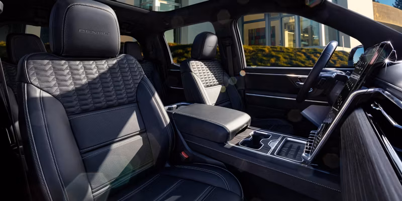 2025 GMC Sierra EV Extended Range Denali (4WD) - Image 48