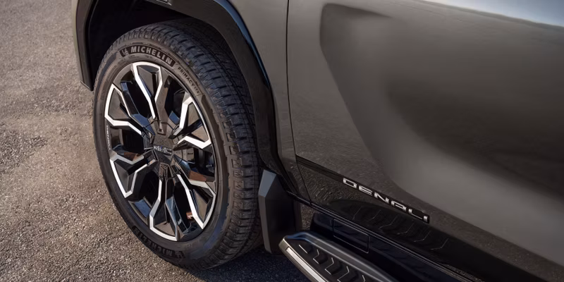 2025 GMC Sierra EV Max Range Denali (4WD) - Image 66