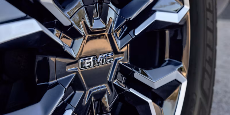 2025 GMC Sierra EV Max Range Denali (4WD) - Image 67