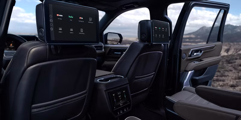 2025 GMC Yukon AT4 (4WD) - Image 39