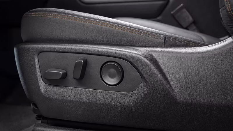 2025 GMC Sierra 3500 HD Double Cab Long Bed SLE (Dual Rear Wheel 4WD) - Image 37