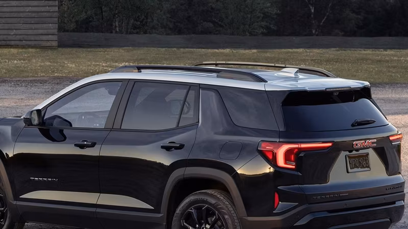 2026 GMC Terrain AT4 (AWD) - Image 31